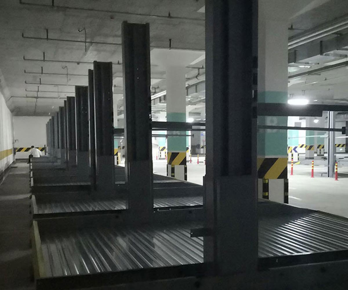 盤龍立體車庫的自動(dòng)存取車系統(tǒng)